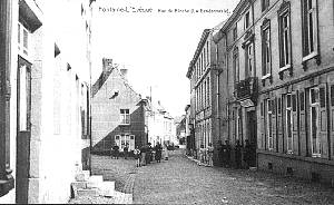 Rue de Binche et la gendarmerie